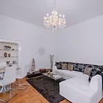 Pensión Riva Split