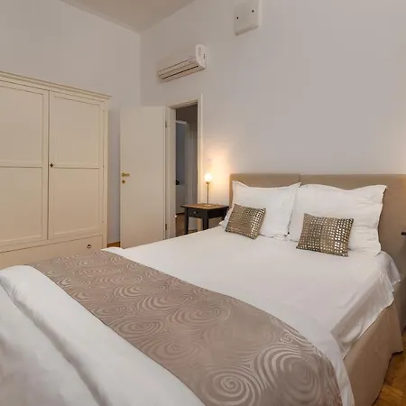 Riva Konukevi 4*