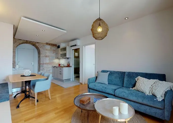 Riva Apartments 4* Split