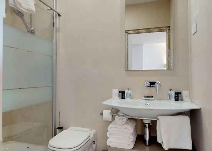 Guest house Riva Apartments 4*