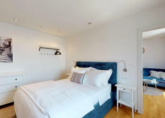 Riva Apartments Guest house