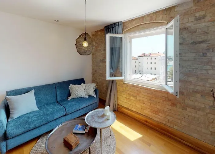 Riva Apartments 4* Split