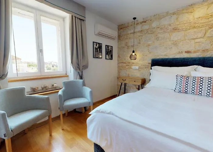 Riva Apartments Guest house 4*