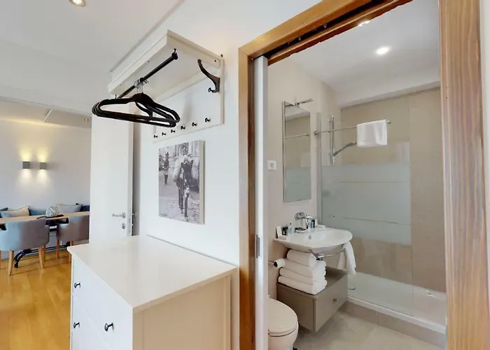 Riva Apartments Gostinjska kuća